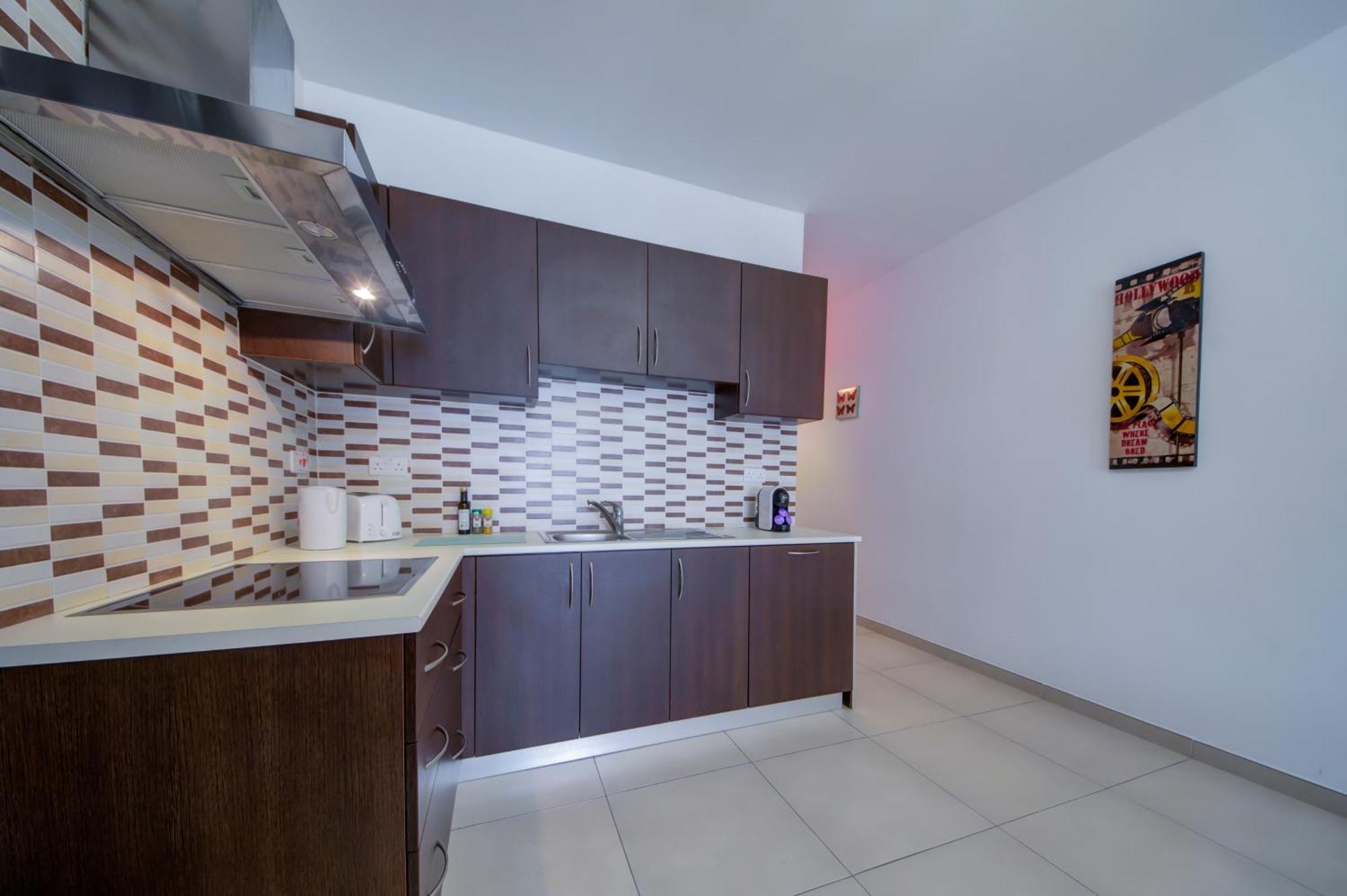 Prime Location, Modern Apartment In St Julian'S, Paceville, Apt 8 By Vaganza Saint Julian's Eksteriør billede